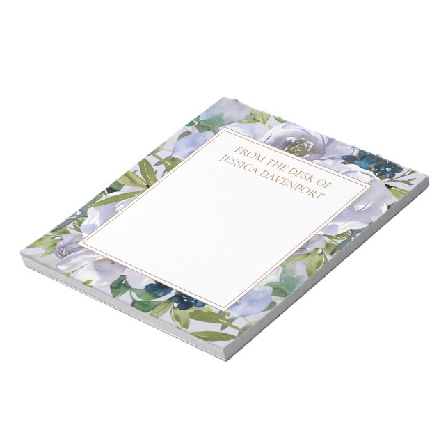 Dusty Blue Floral Green Blätter von der Rezeption Notizblock (Rotiert)