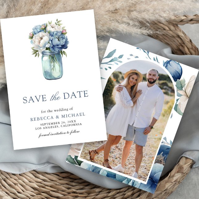 Dusty Blue Floral Mason Jar Foto Wedding Save The Date (Von Creator hochgeladen)