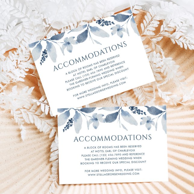 Dusty Blue Floral Wedding Card Begleitkarte (Von Creator hochgeladen)