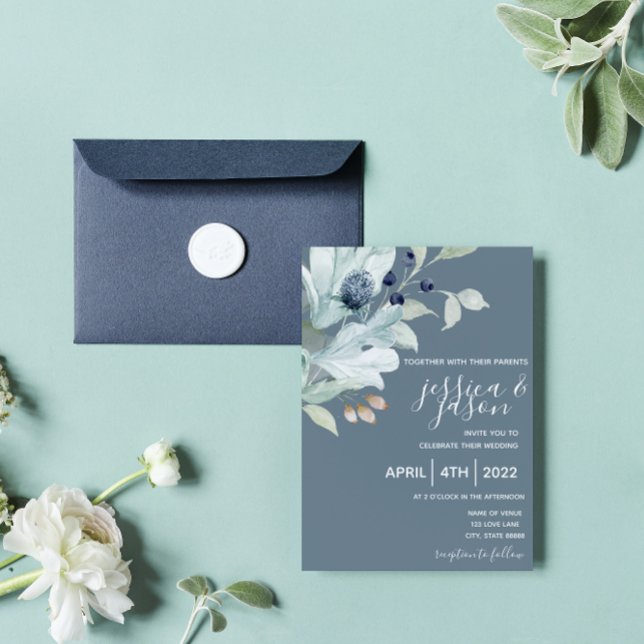Dusty Blue Floral Wedding Einladung (Von Creator hochgeladen)