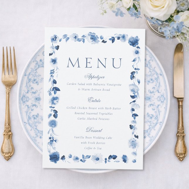 Dusty Blue Floral Wedding Menu Card Einladung (Von Creator hochgeladen)