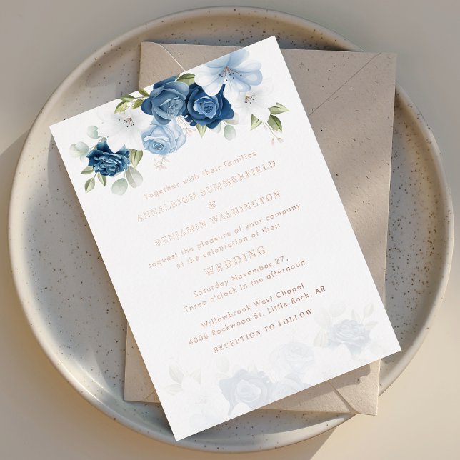 Dusty Blue Floral Wedding Rose Gold Folieneinladung (Dusty Blue Floral Watercolor Rose Gold Foil Typography Wedding Invitation)