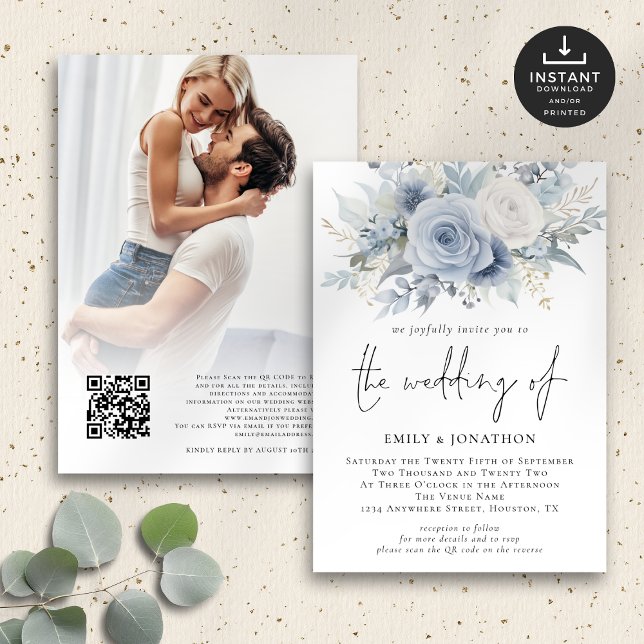Dusty Blue Florals Foto QR Code Wedding Einladung (Front and back view)