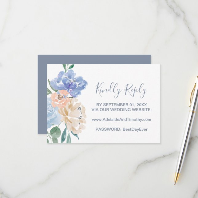 Dusty Blue Florals Site Mariage Carte RSVP (Devant/Arrière en situation)