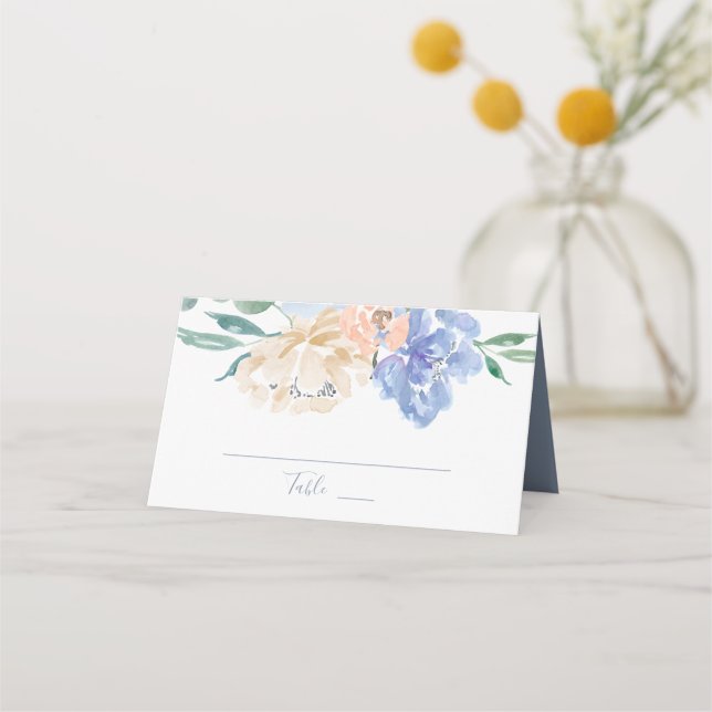Dusty Blue Florals Wedding Platzkarte (Vorderseite)