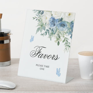 Dusty Blue Flowers Shower Favors Sign Sockelschild