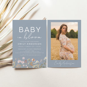 Dusty Blue Foto Wildblume Baby in Blütendusche Einladung