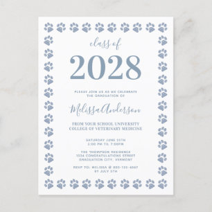 Dusty Blue Glitzer Paw Prints Abschluss  Einladungspostkarte