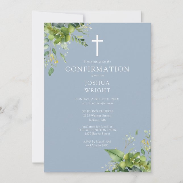 Dusty Blue Greenery Monogram Confirmation Einladung (Vorderseite)