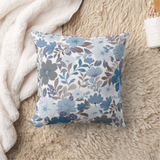 Dusty Blue & Grey Winter Sky Floral Garden Kissen