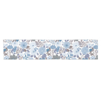 Dusty Blue & Grey Winter Sky Floral Garden Kurzer Tischläufer