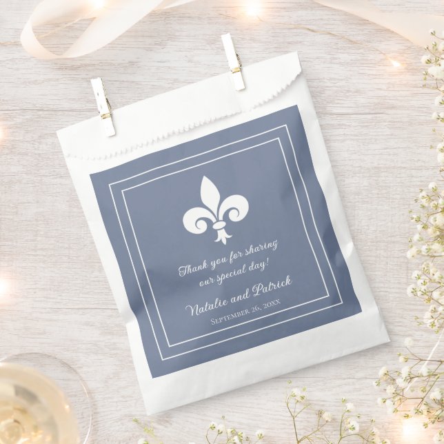 Dusty Blue Lilie Gastgeschenk Hochzeit Bags Geschenktütchen (Ausgeschnitten)