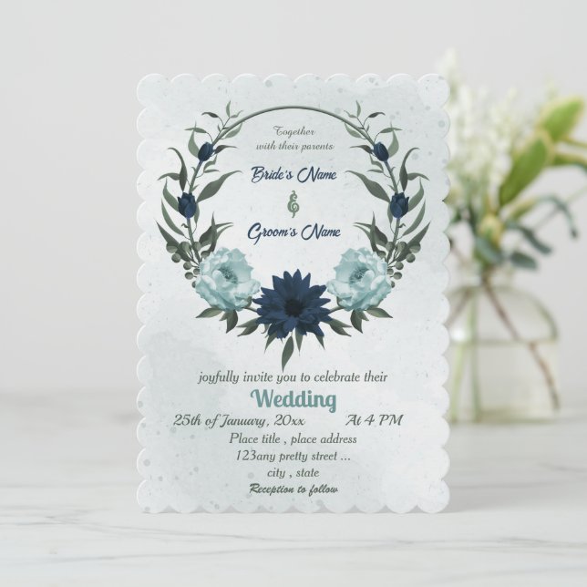 Dusty Blue & Marine Blume botanische Kranzhochzeit Einladung (Stehend Vorderseite)