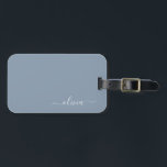 Dusty Blue Minimalistisch Modern Monogram Elegant Gepäckanhänger<br><div class="desc">Einführen in unsere Dusty Blue Minimalistisch Modern Monogram Elegant Collection: Erhöhen Sie Ihren Stil mit schlichter Eleganz und zeitlosem Charme. Unsere Kollektion präsentiert minimalistische Designs in einer beruhigenden, staubblauen Farbe, die durch elegante Monogramme nach Ihrem Geschmack ergänzt wird. Von der edlen Schreibwaren bis hin zum vielseitigen Zubehör - jedes Stück...</div>