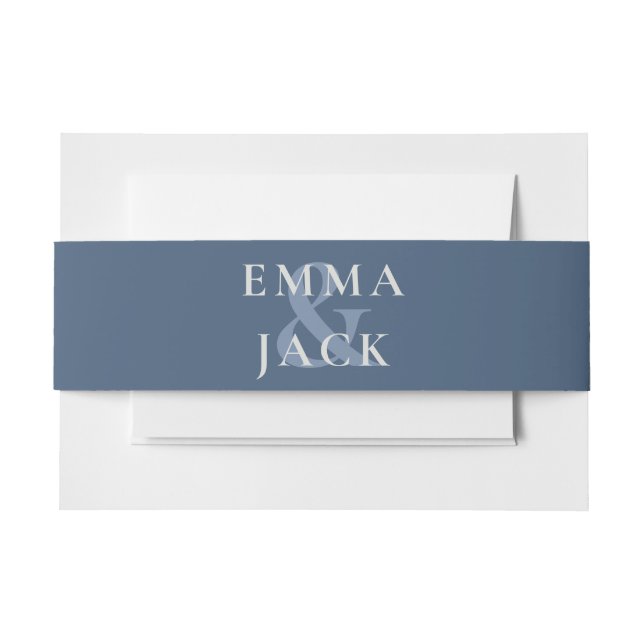 Dusty Blue Minimalistisch Serif Monogram Hochzeit Einladungsbanderole (Vorderseite Beispiel)