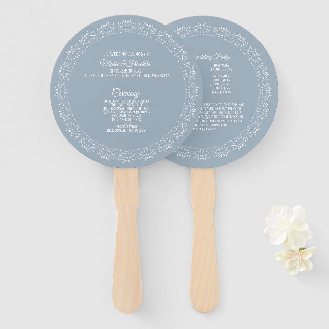 Dusty Blue mit weißem Mandala Wedding Program Fan Fächer (Vorne und Hinten)