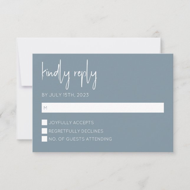 Dusty Blue Modern RSVP Card Einladung (Vorderseite)