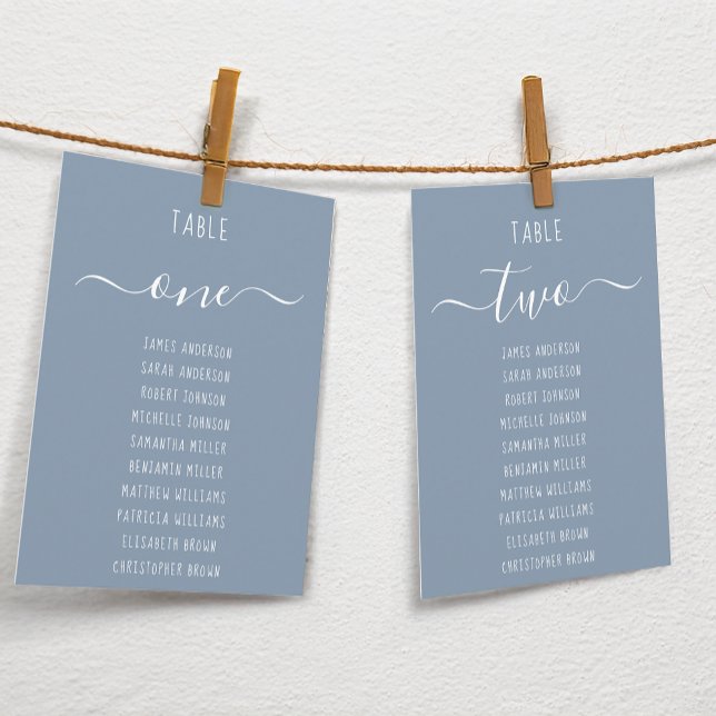 Dusty Blue Modern White Script Seating Chart Card (Von Creator hochgeladen)