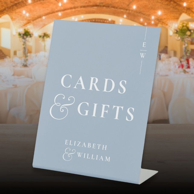 Dusty Blue Monogram Cards und Geschenke Sockelschild (Dusty Blue Monogram Cards And Gifts Pedestal Sign)