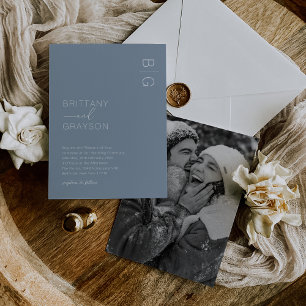 Dusty Blue Monogram Foto Hochzeitseinladung Einladung