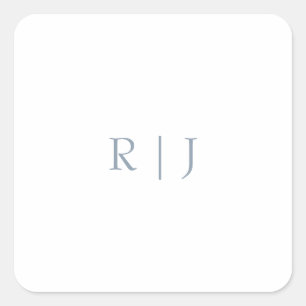 Dusty Blue Monogram Initials Minimale Hochzeit Quadratischer Aufkleber