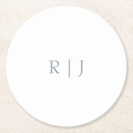 Dusty Blue Monogram Initials Minimale Hochzeit Runder Pappuntersetzer