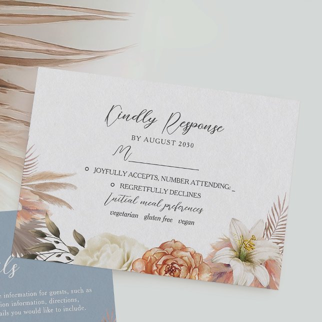 Dusty Blue Peach Floral Wedding RSVP Karte (Von Creator hochgeladen)