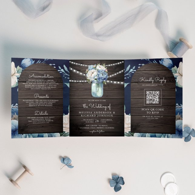 Dusty Blue Peony Mason Jar QR Code Wood Wedding Dreifach Gefaltete Einladung (Von Creator hochgeladen)