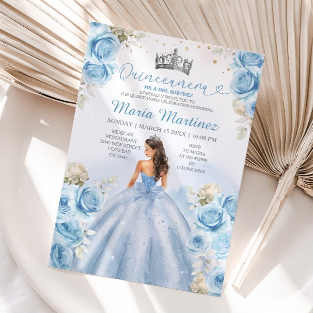 Dusty Blue Princess Floral Silver Quinceañera Einladung (Von Creator hochgeladen)