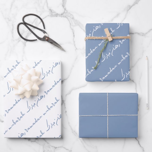 Dusty Blue Ramadan Mubarak Bilingual Geschenkpapier Set (Vorderseite)