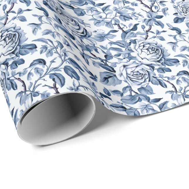 Dusty Blue Rose Toile Pattern Geschenkpapier (Rolleneckpunkt)
