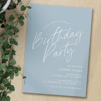 Dusty Blue Script | Modern einfach, jedes Alter Ge Einladung