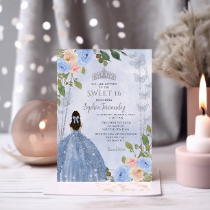 Dusty Blue Silver Floral Princess Sweet 16 Einladung