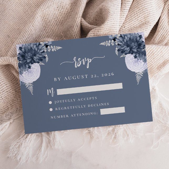 Dusty Blue Silver Floral Script Wedding RSVP Begleitkarte (Von Creator hochgeladen)