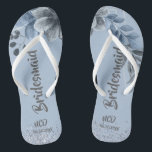 Dusty Blue Silver Geometric Flora Bridesmaid Gevor Flip Flops<br><div class="desc">Sie werden diesen staubblauen und silbernen geometrischen Rahmen und die Blumen,  eine Touch silbernen Glitzer und staubblauen Kraft Papiertexturen Liebe. Ideal für Ihre Hochzeitsfeiern!</div>