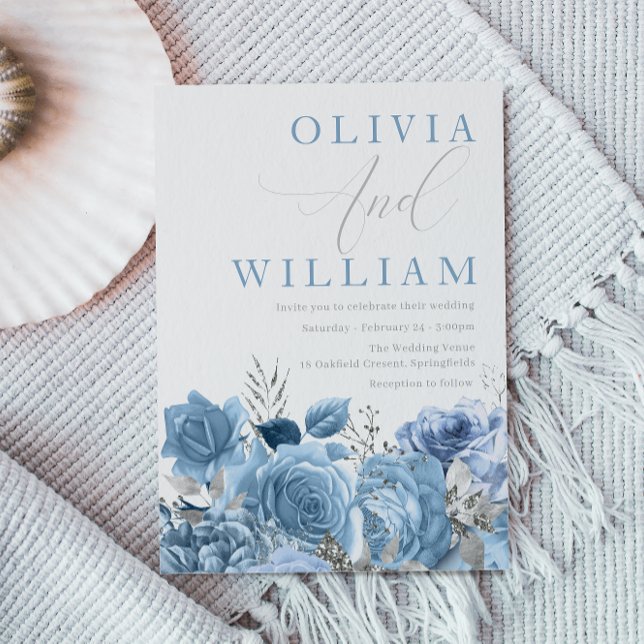 Dusty Blue Sky Blue Floral Wedding Einladung (Von Creator hochgeladen)