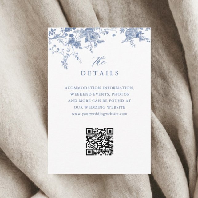 Dusty Blue Toile French Floral Wedding Details QR Begleitkarte (Von Creator hochgeladen)