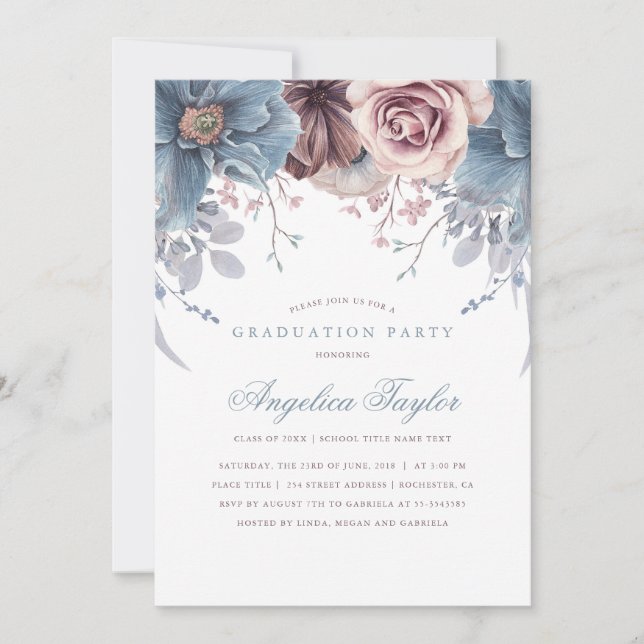 Dusty Blue und Mauve Floral Graduation Party Einladung (Vorderseite)