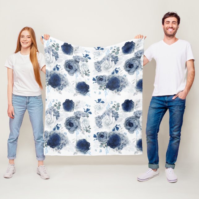 Dusty Blue und Navy Blue Blumen Elegant Stilvoll Fleecedecke (Beispiel)