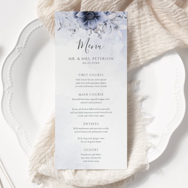 Dusty Blue und Navy Floral Elegante Hochzeit Menükarte (Von Creator hochgeladen)