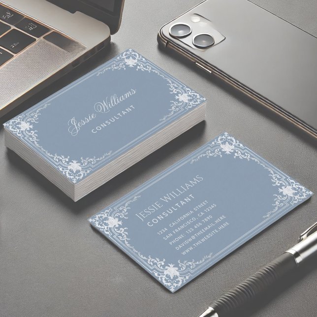 Dusty Blue Vintag Elegant Script Calligraphy Visitenkarte (Von Creator hochgeladen)