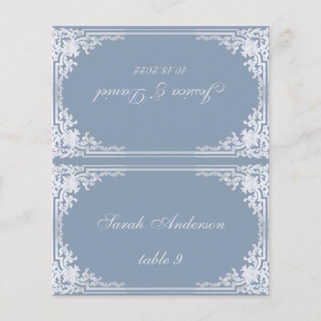 Dusty Blue Vintag Printname Wedding Platzkarte (Vorderseite)