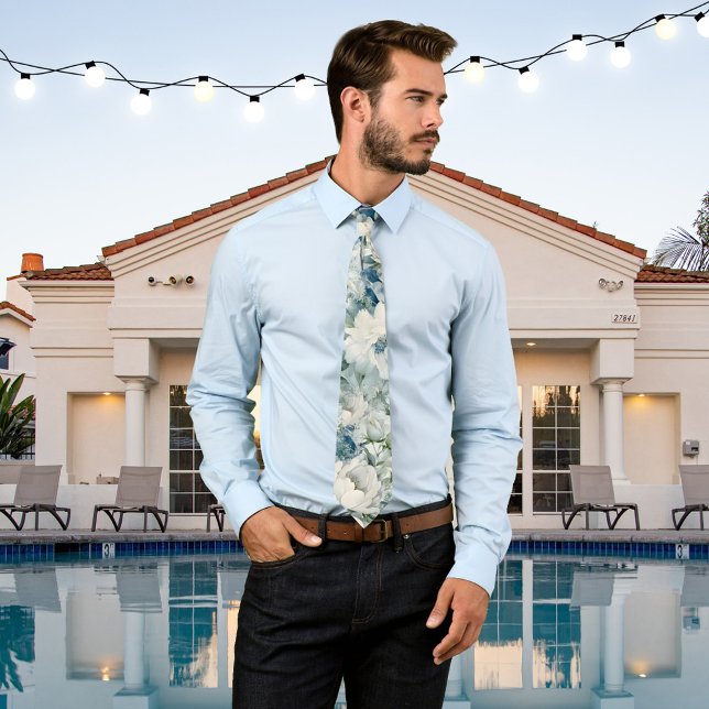 Dusty Blue Watercolor Blume Hochzeit Krawatte (Tie with an artistic watercolor floral design in white and dusty blue. Beautiful for a wedding)