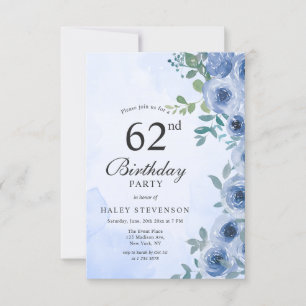 Dusty Blue Watercolor Floral Chic 62. Geburtstag i Einladung