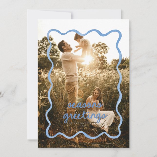 Dusty Blue Wavy Squiggle Border Holiday Foto Card Einladung (Vorderseite)