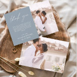 Dusty Blue Wedding Vielen Dank Foto Minimalistisch Dankeskarte<br><div class="desc">Hochzeit Dankeschön Karten,  die ein Foto auf der Vorder- und Rückseite haben. Die Dankeschön-Karten enthalten eine moderne,  handgeschriebene,  kursive Schriftzeichen-Typografie,  die elegant,  einfach und modern nach Ihrer Hochzeitsfeier zu benutzen sind.</div>