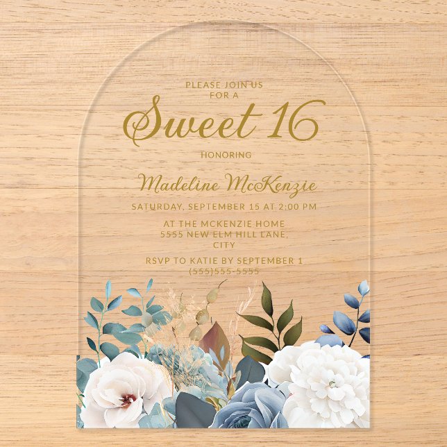 Dusty Blue White Floral Arch Sweet 16 Acryleinladungen (Vorderseite)