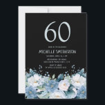 Dusty Blue White Floral Black 60. Geburtstag Einladung<br><div class="desc">Fun staubige blau-weiße Blumen auf schwarz 60. Geburtstagsfeier Einladung. Kontaktieren Sie mich,  um Hilfe bei der Anpassung zu erhalten oder um die Abstimmung oder Koordination von Zazzle-Produkten anzufordern.</div>