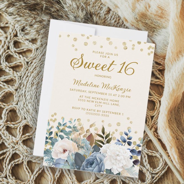 Dusty Blue White Floral Gold Glitzer Sweet 16 Einladung (Von Creator hochgeladen)