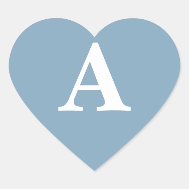 Dusty Blue White Monogram Simple Brautparty Herz-Aufkleber (Vorderseite)